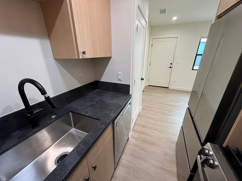 Newly Remodeled 2 Bed 1 Bath Unit in PB