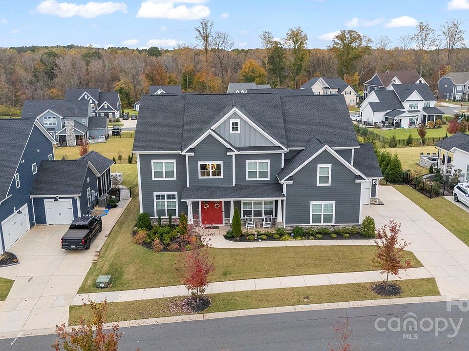1st image of 19108 Beecher Commons Dr