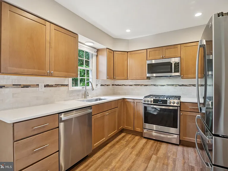 5400 Wissahickon Ave #6 — Photo 13