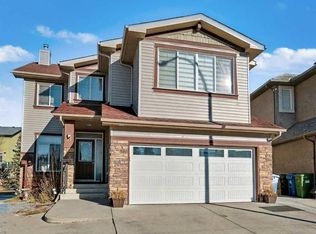 91 S Panatella Close NW, Calgary, AB T3K6C8