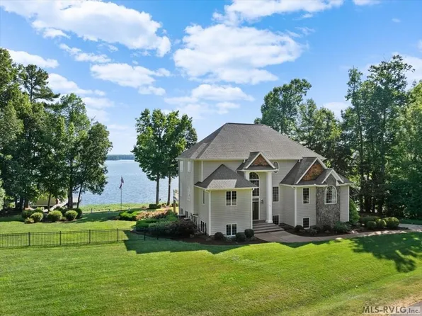 760 Poe Creek Dr, Littleton, NC 27850