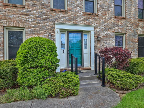3rd image of 5310 Silverwood Ct