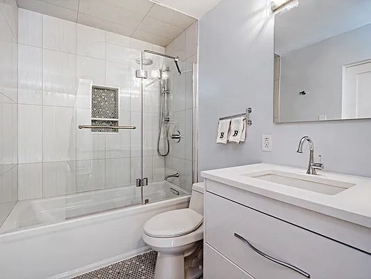 Rented by William Raveis Real Estate | media 20