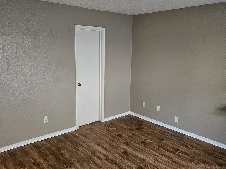 Small Bedroom