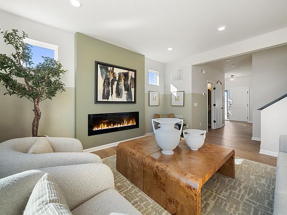 5th image of 1889 Charleston Ln