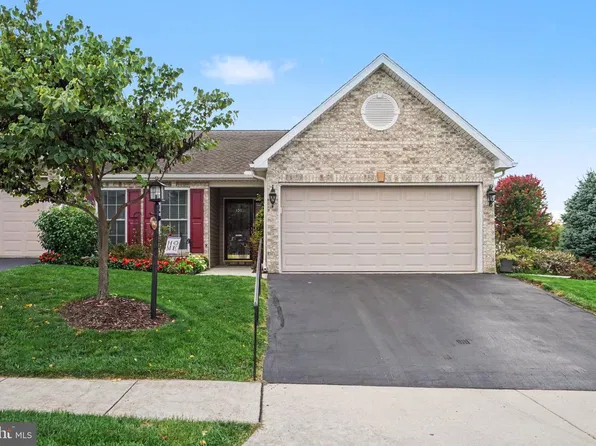 108 Merrihill Dr, Carlisle, PA 17015