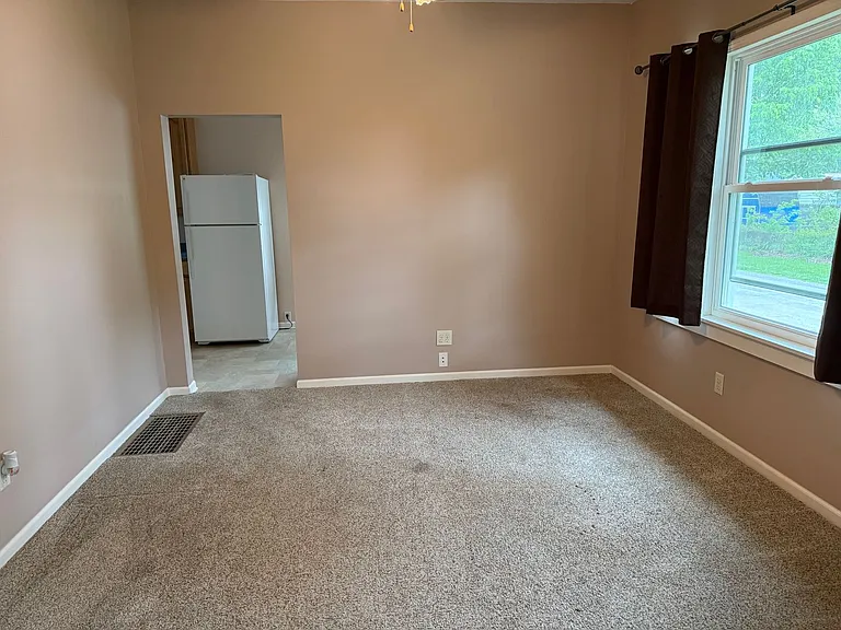 2114 S Spring St — Photo 9