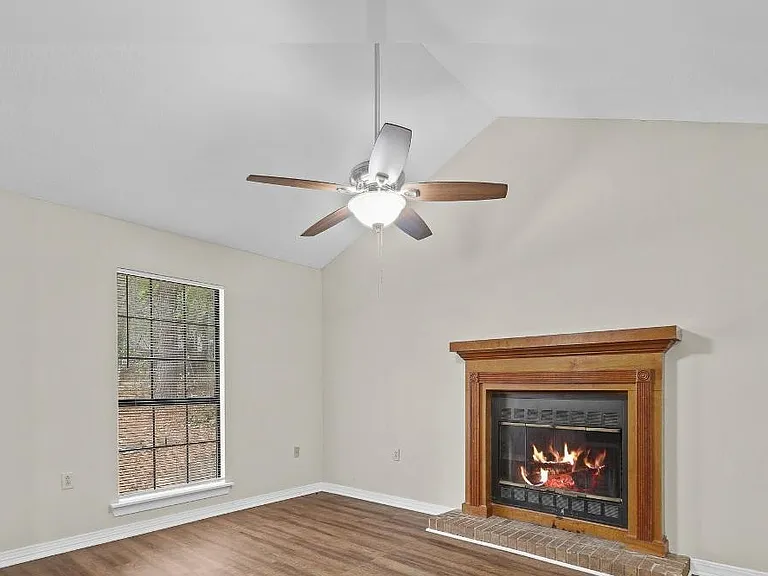 69 Hickory Knl #2 — Photo 6