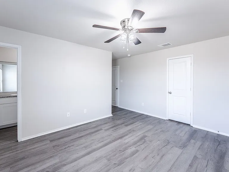 360 Agave Cir — Photo 8