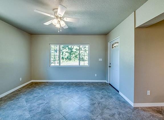 4th image of 713 Queens Dr