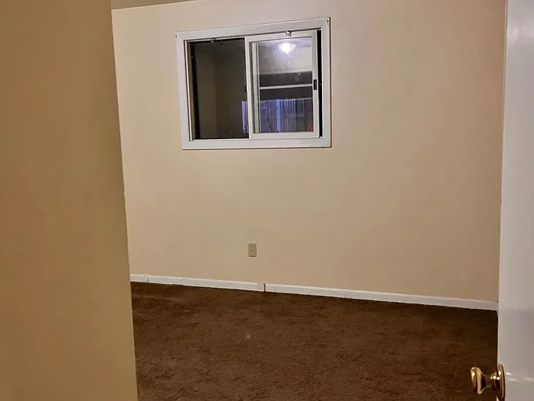 247 Kennedy St #247 — Photo 9