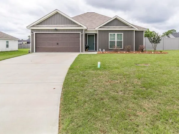 10 Cole Dr, Hawkinsville, GA 31036