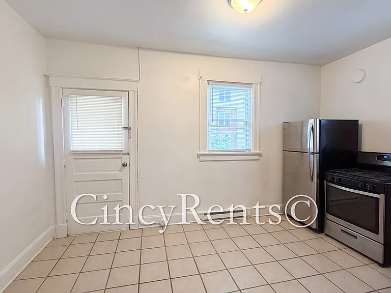 4027 Edwards Rd #4 — Photo 4