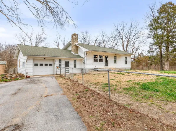 3975 Upper Plattin Rd, De Soto, MO 63020