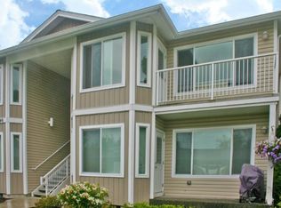 146 S 1st St APT 202, Lynden, WA 98264