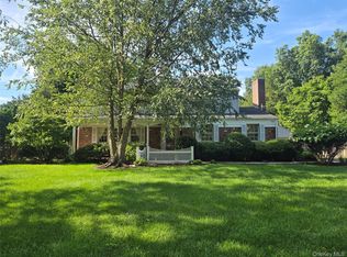 4 Crinkle Ct, Northport, NY 11768