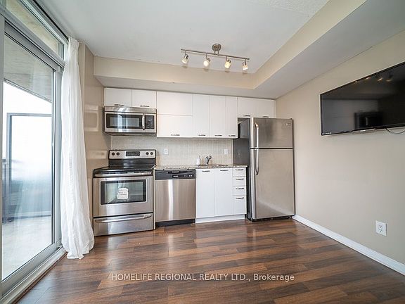 3rd image of 38 Joe Shuster Way #1520
