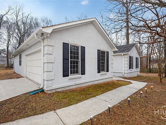 2nd image of 149 Buttonwood Loop