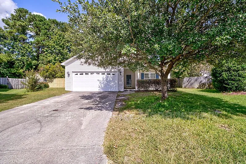 3 bed, 2.0 bath, 1435 sqft, $2,195 — Photo 3