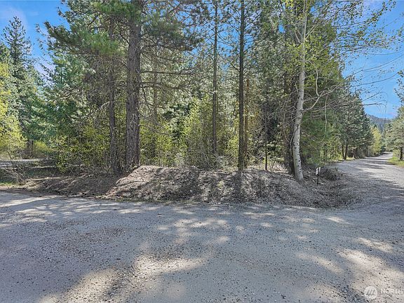 2nd image of 17265 Lake Julius Road