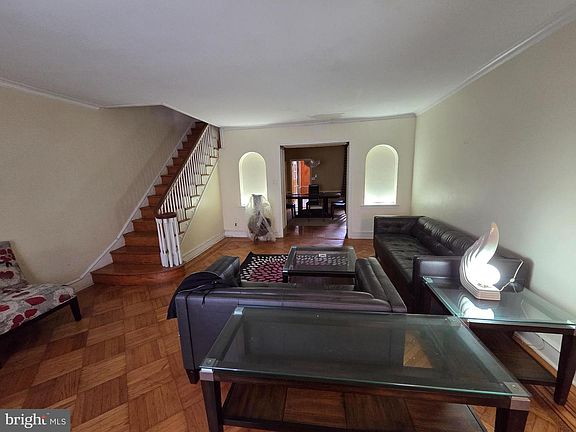 2nd image of 1633 Conlyn St