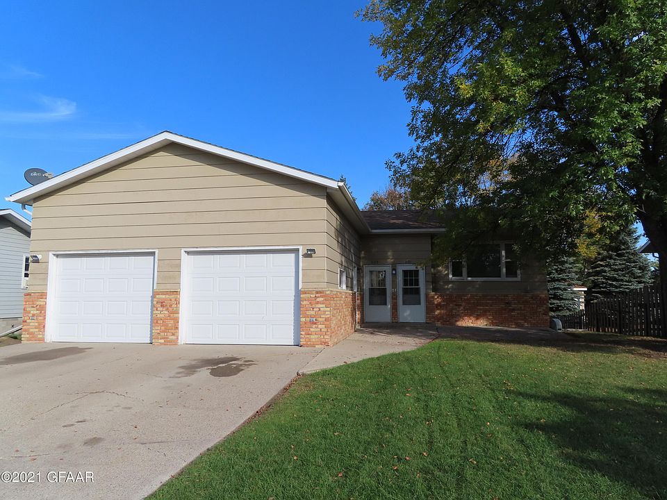 1st image of 601-603 Great Plains Ct