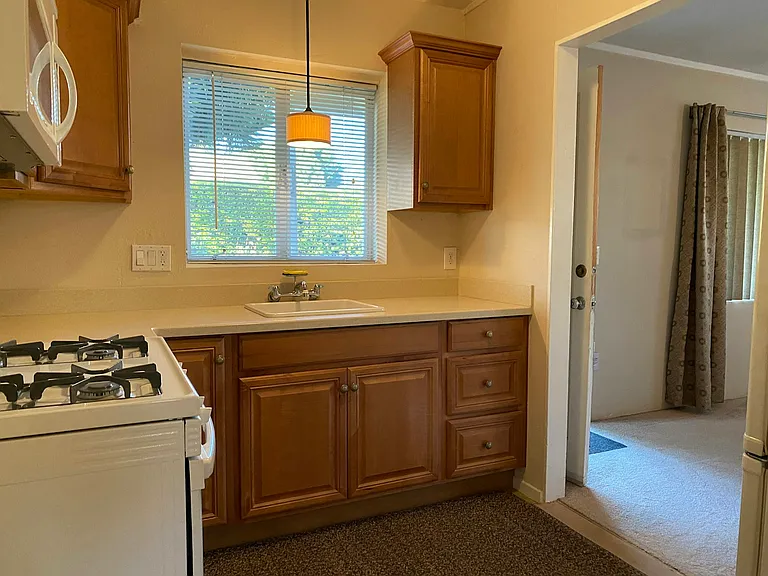 4735 Valencia Dr #1/2 — Photo 8