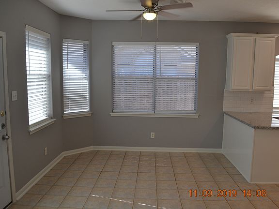 3rd image of 306 Saunter Dr