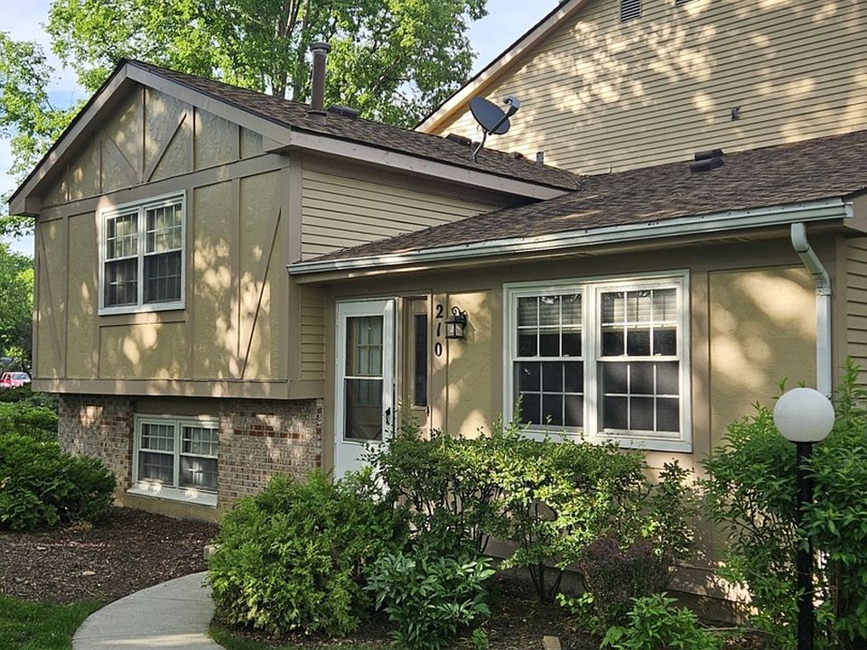 1st image of 210 Redwood Ct