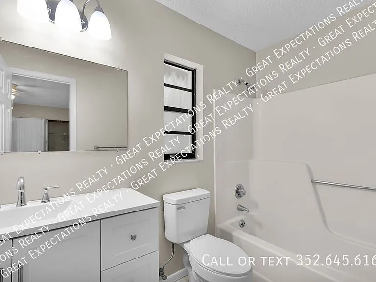 3381 NE 56th Ave — Photo 14