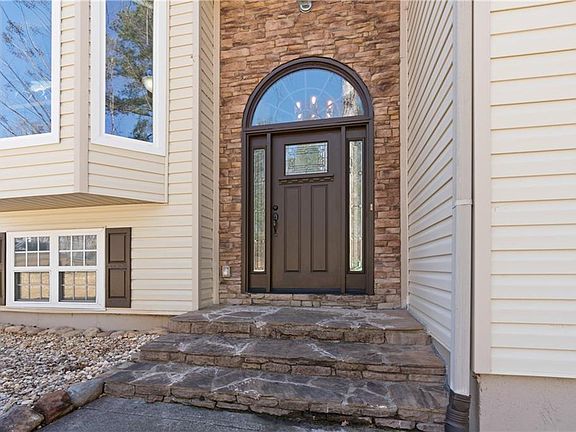 4th image of 3850 Pilgrim Mill Rd