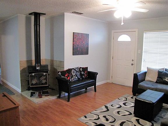 2nd image of 1203 W Lavender Ln