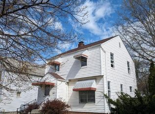 18707 Shawnee Ave, Cleveland, OH 44119