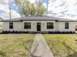 611 Blue Willow Dr, Houston, TX 77042