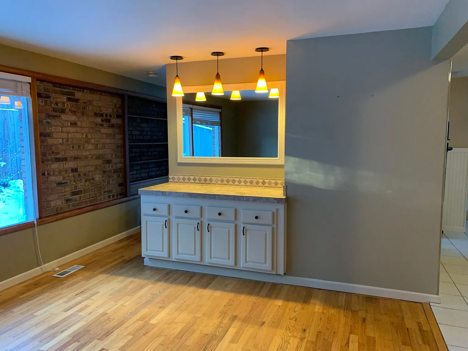 1701 Elliott Ave NW — Photo 3