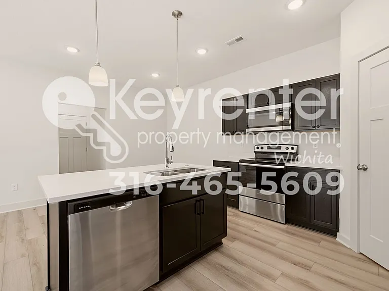 12826 W Red Rock St — Photo 9
