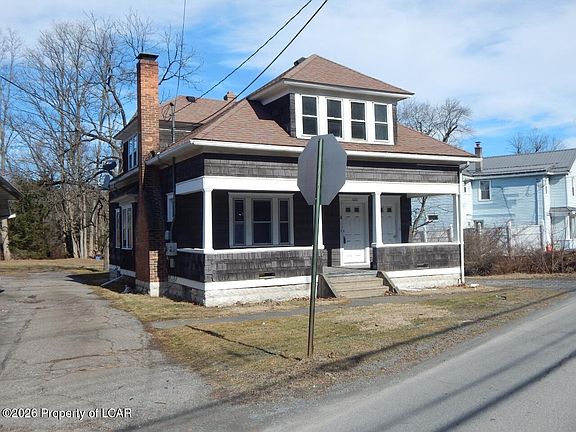 4th image of 1000 Lower Demunds Rd