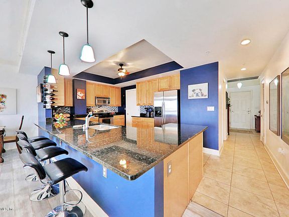 3rd image of 525 N 3rd St #413