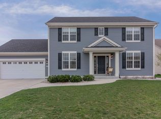 1711 Cloverview St, West Bend, WI 53095