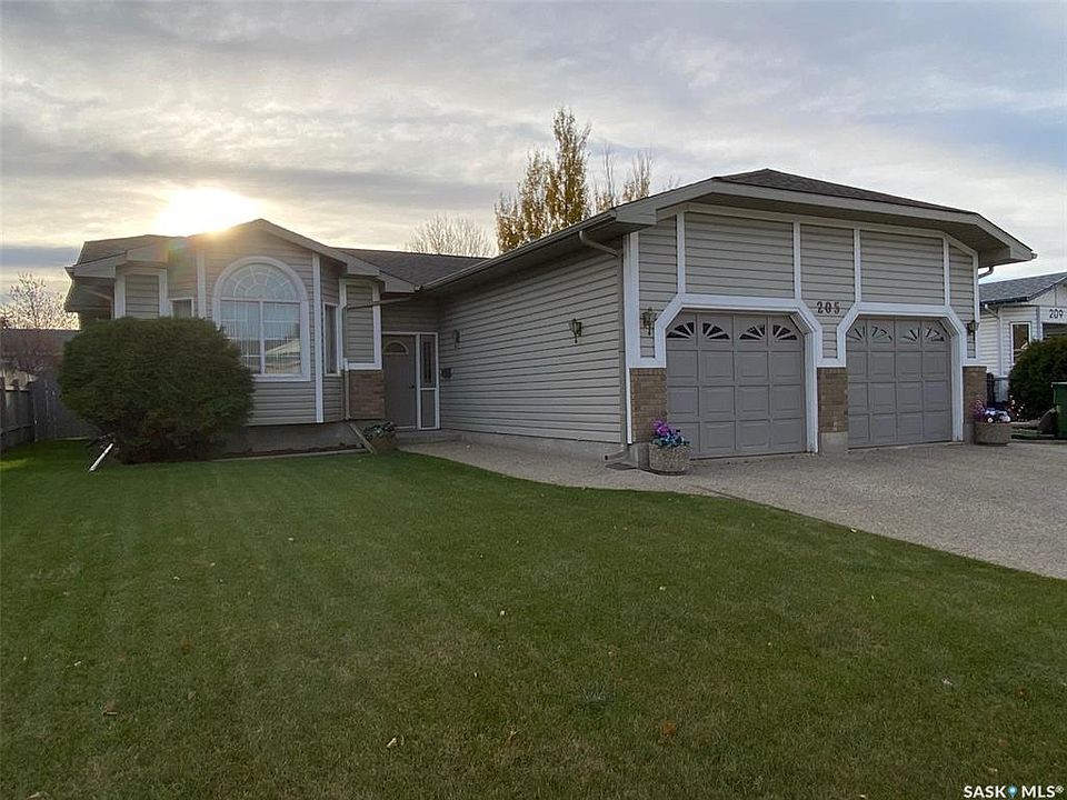 1st image of 205 Morrison Dr