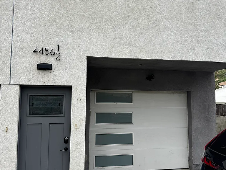 4454 Turquoise St #4456-1/2 — Photo 15