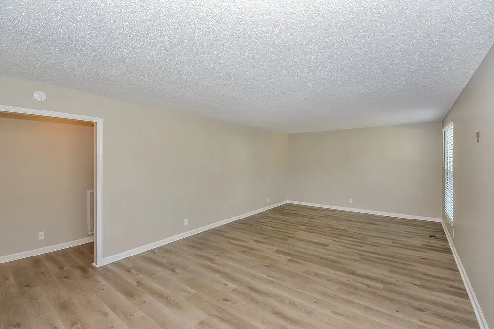 3 bed, 2.0 bath, 1475 sqft, $2,070 — Photo 4