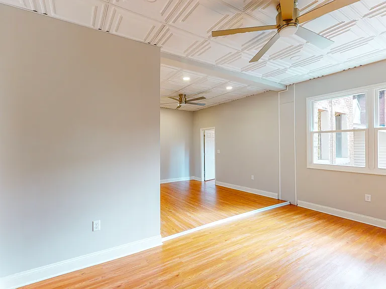 2174 5th Ave #1R — Photo 2