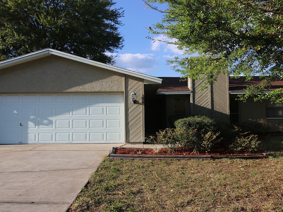 1st image of 334 Montebello Ct