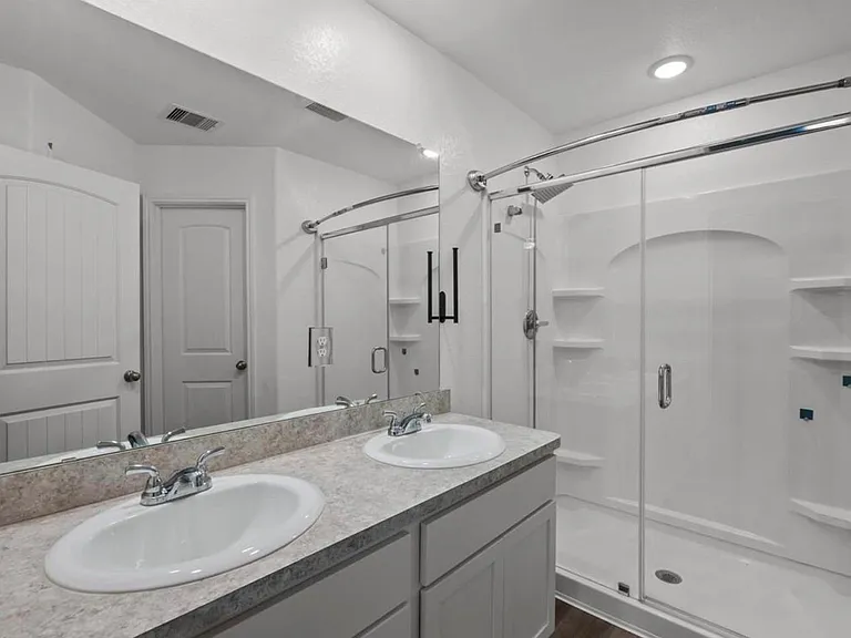 5339 Cj Walker Ln — Photo 11