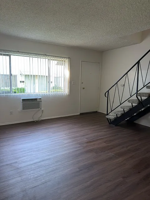 1303 W I St #5