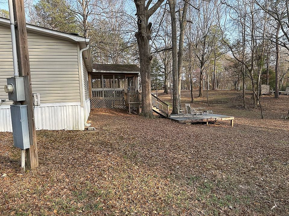 2nd image of 920 Point Windy Dr #33