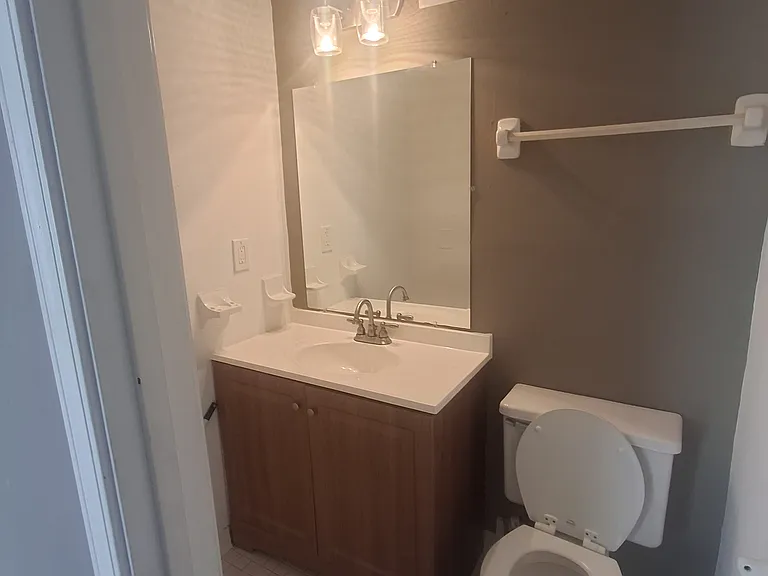 2146 Country Walk Way SE #B — Photo 6
