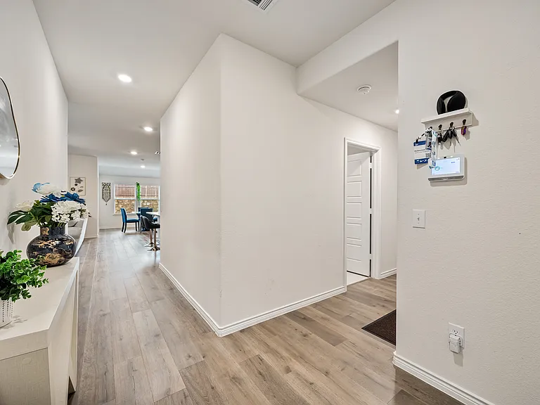 7221 Bledington Ln — Photo 3