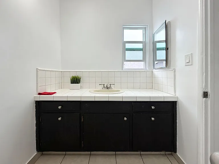1415 Cedar Ave — Photo 11